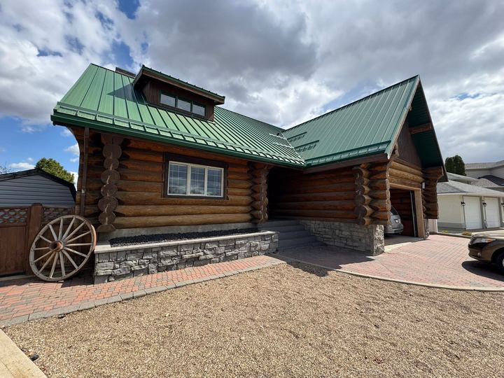 Log home, finished